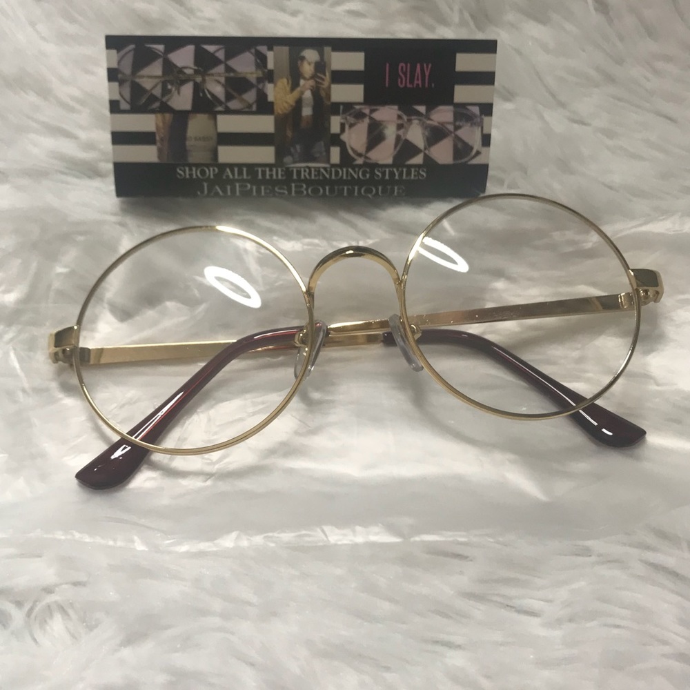 Circle gold glasses